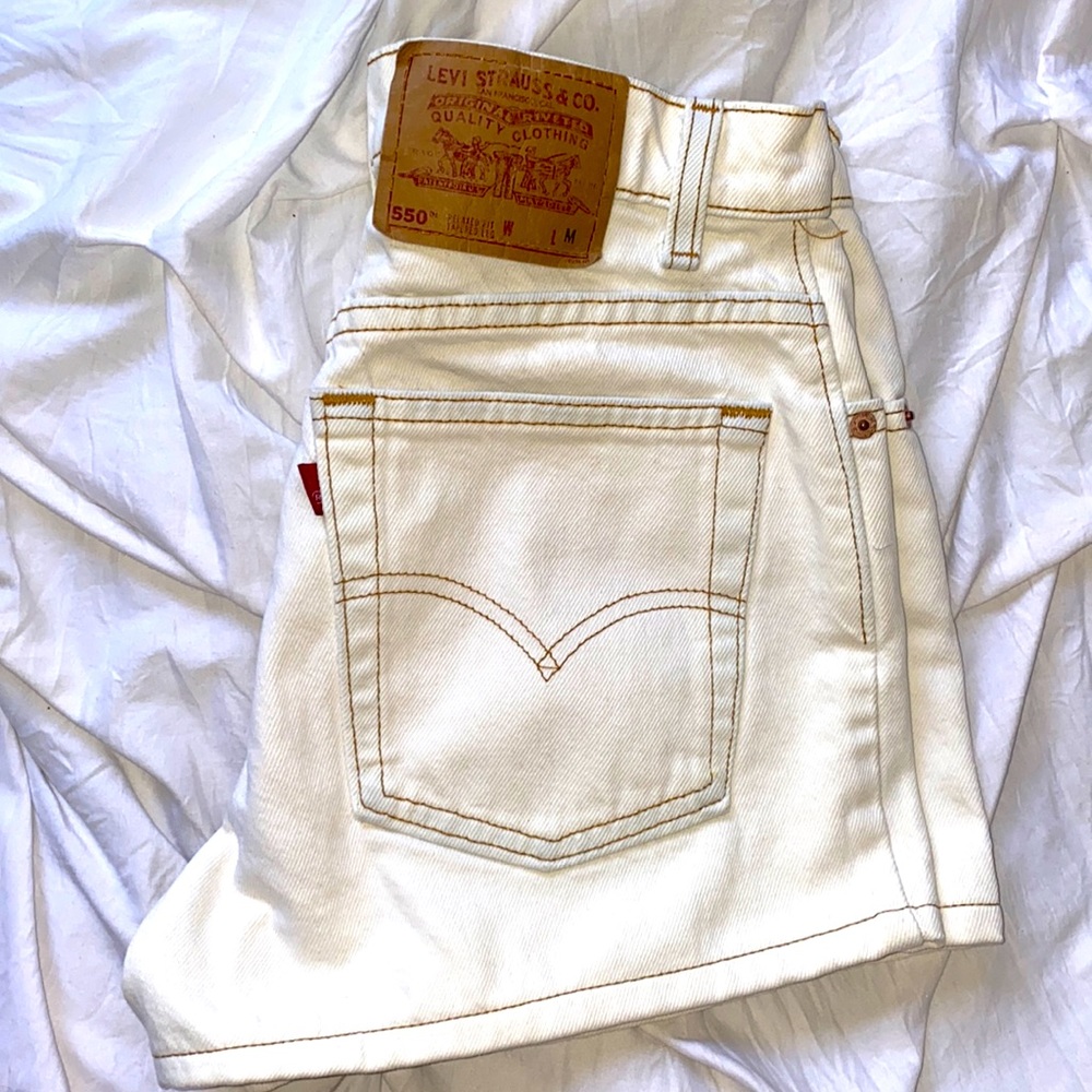 LEVI’S
